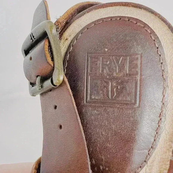 Frye Skye Sandals Brown Leather Chunky Heels Flower Cutouts Rivets Size 9 - Picture 8 of 14